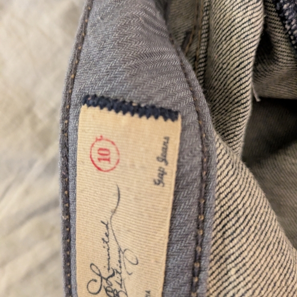 Women's Gap Jeans Straight Leg Size 10 Regular. - Picture 4 of 13